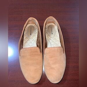 Birdies Women's Tan Suede Loafers